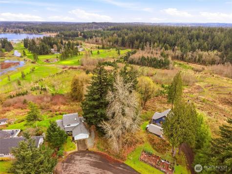 2411 Lakeview Court SW Olympia WA 98512