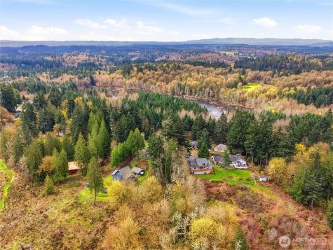 2411 Lakeview Court SW Olympia WA 98512