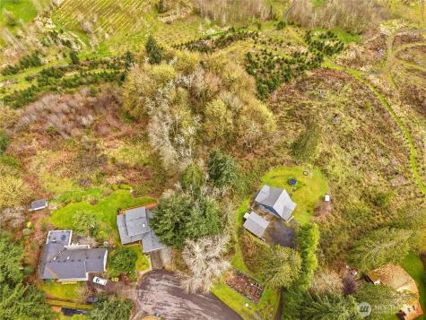 2411 Lakeview Court SW Olympia WA 98512