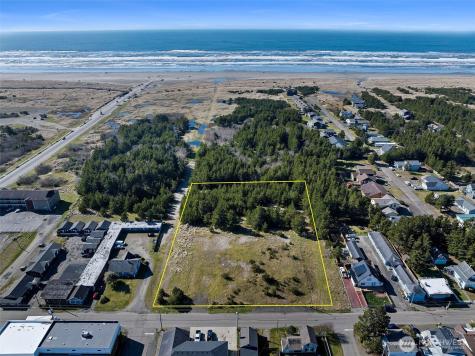 301 Ocean Beach Boulevard N Long Beach WA 98631