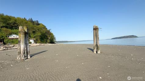 106 Port Susan Drive Hat Island WA 98206
