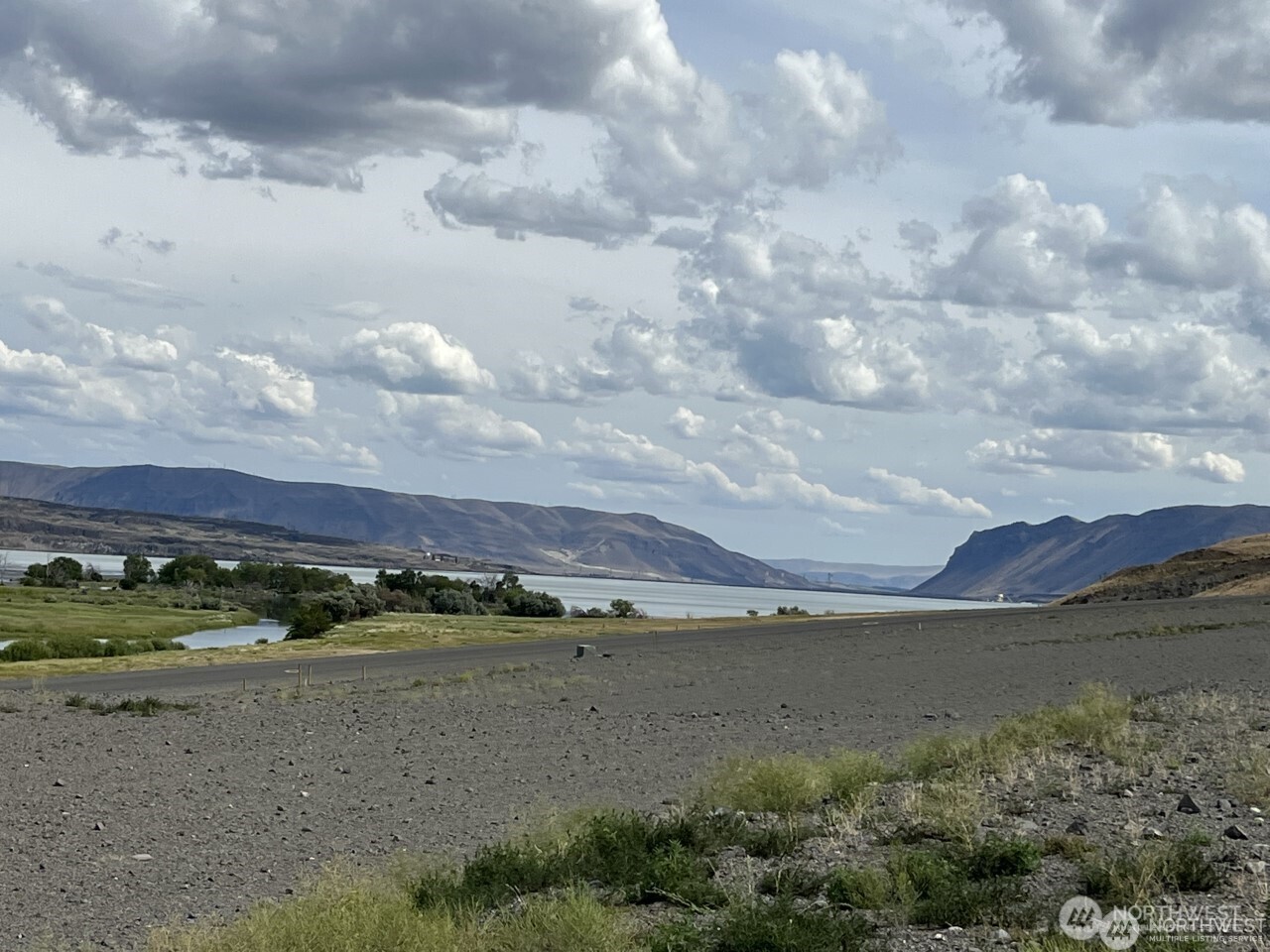 240 Basin Pointe Loop Vantage WA 98950