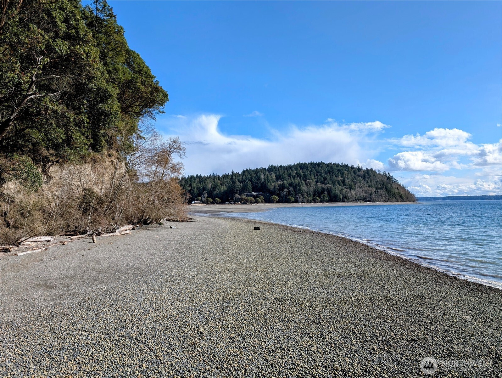 2501 195th Avenue SW Lakebay WA 98349