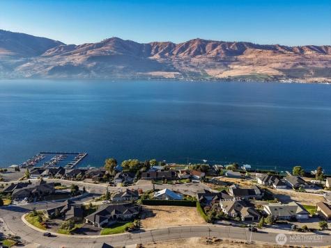 109 Apple Avenue Chelan WA 98816