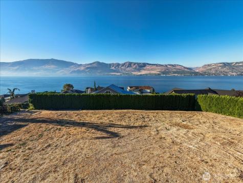 109 Apple Avenue Chelan WA 98816