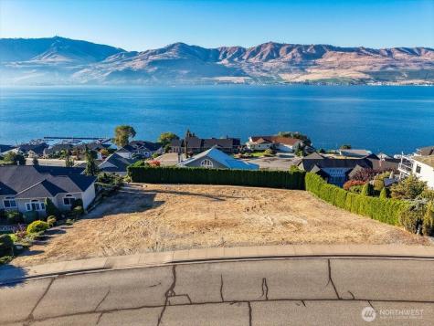 109 Apple Avenue Chelan WA 98816