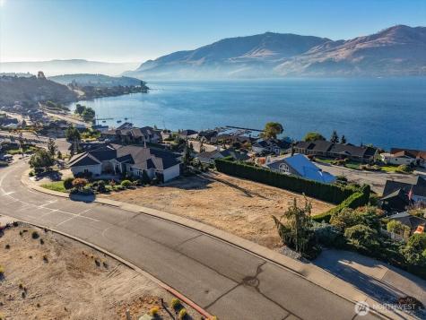 109 Apple Avenue Chelan WA 98816
