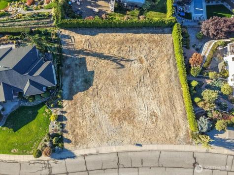 109 Apple Avenue Chelan WA 98816