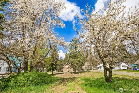 4 W Alaska Avenue Roslyn WA 98941