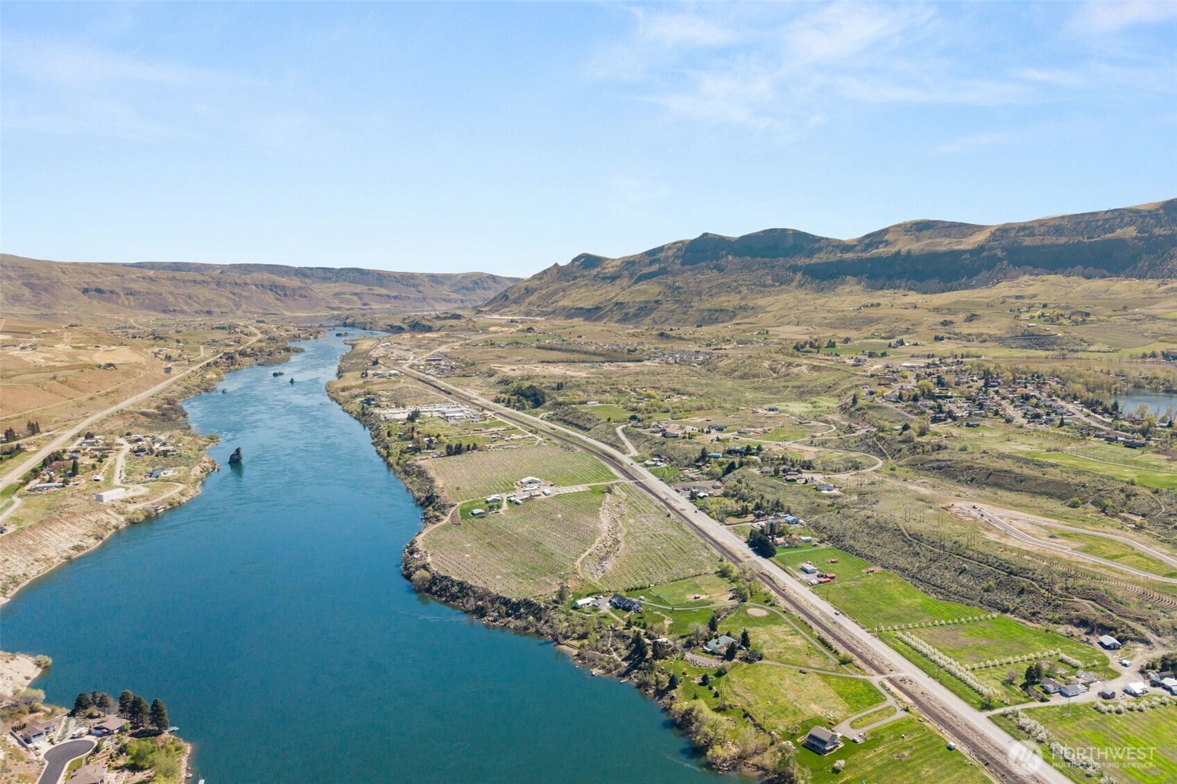 2988 Malaga Alcoa Highway Malaga WA 98828