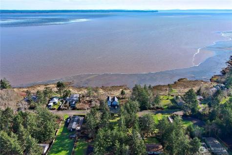 743 Duck Lake Drive NE Ocean Shores WA 98569