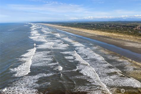 76 Dunes Lane Ocean Shores WA 98569