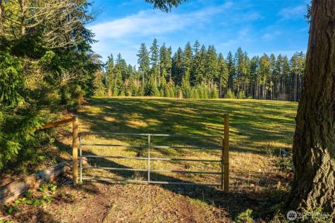 12302 SW 220th Street Vashon WA 98070