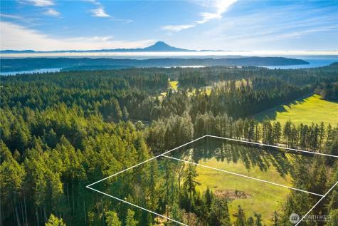 12302 SW 220th Street Vashon WA 98070