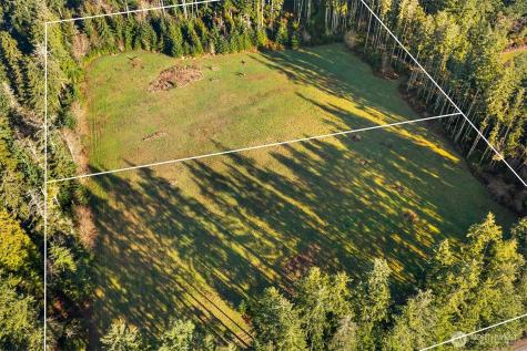 12302 SW 220th Street Vashon WA 98070