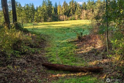 12302 SW 220th Street Vashon WA 98070