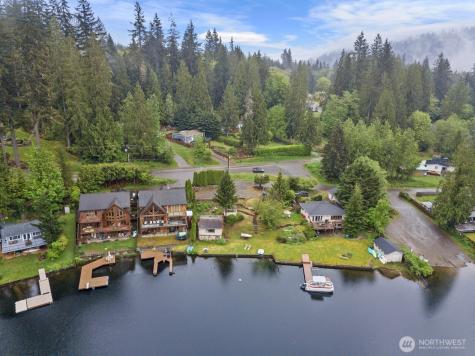 2702 Middle Shore Road Snohomish WA 98296