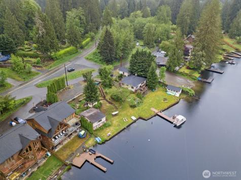 2702 Middle Shore Road Snohomish WA 98296