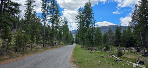 790 Bonaparte Lake Road Tonasket WA 98855