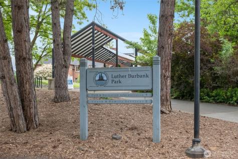 73 SE 38th Street Mercer Island WA 98040