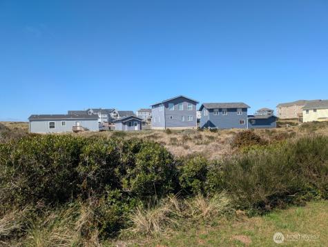 1407 Ocean Crest Avenue SW Ocean Shores WA 98569
