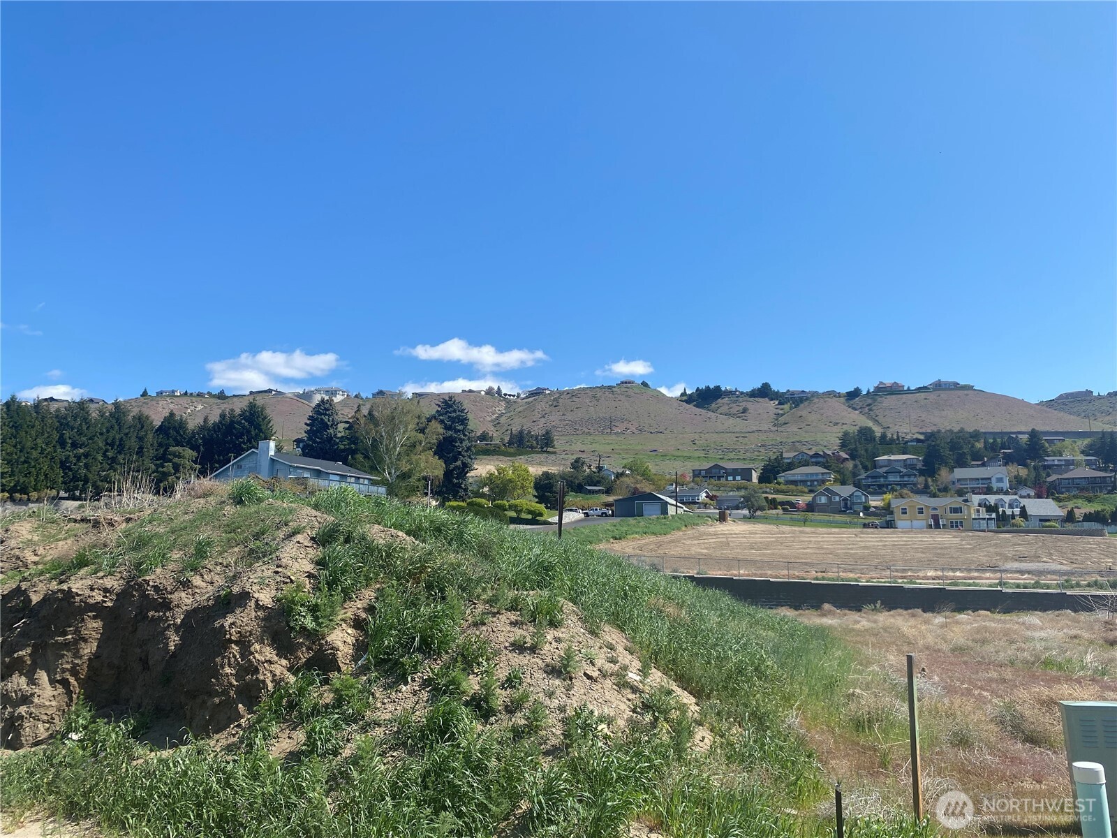 169 Harold Street NE East Wenatchee WA 98802