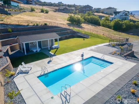 186 Easton Way Chelan WA 98816