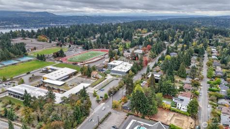 4025 86th Avenue SE Mercer Island WA 98040