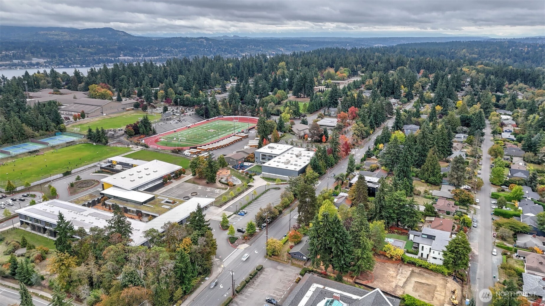 4025 86th Avenue SE Mercer Island WA 98040