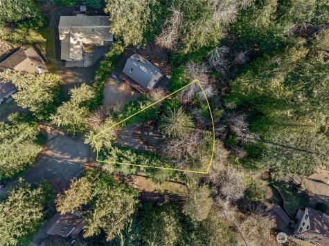 30 N Discovery Place Hoodsport WA 98548