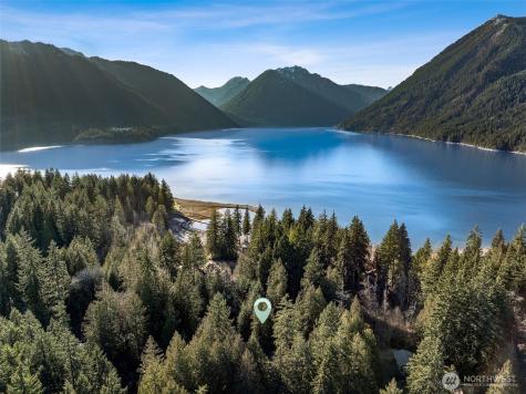 30 N Discovery Place Hoodsport WA 98548