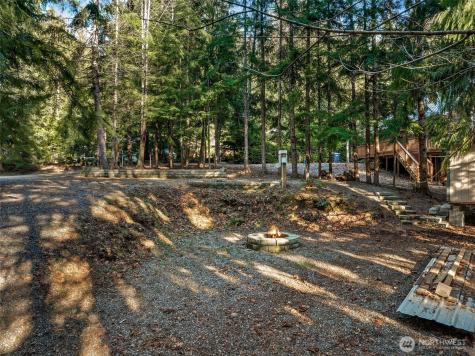 30 N Discovery Place Hoodsport WA 98548