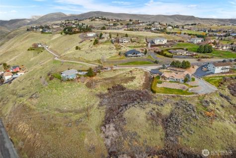 1395 Mountain Vista Wenatchee WA 98801