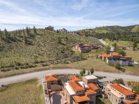 215 Bandera Way Chelan WA 98816