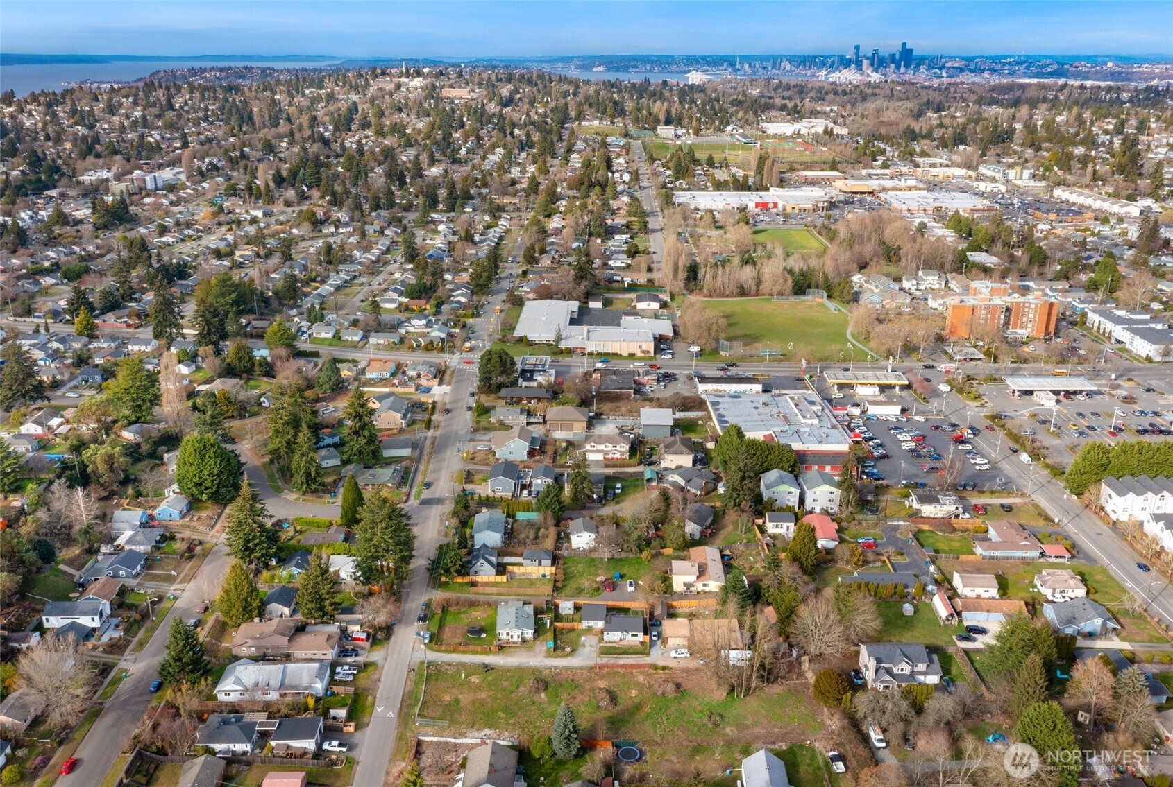 9806 30th Avenue SW Seattle WA 98126