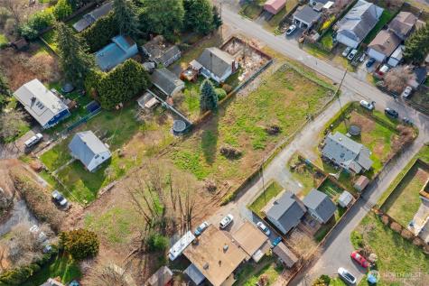9806 30th Avenue SW Seattle WA 98126