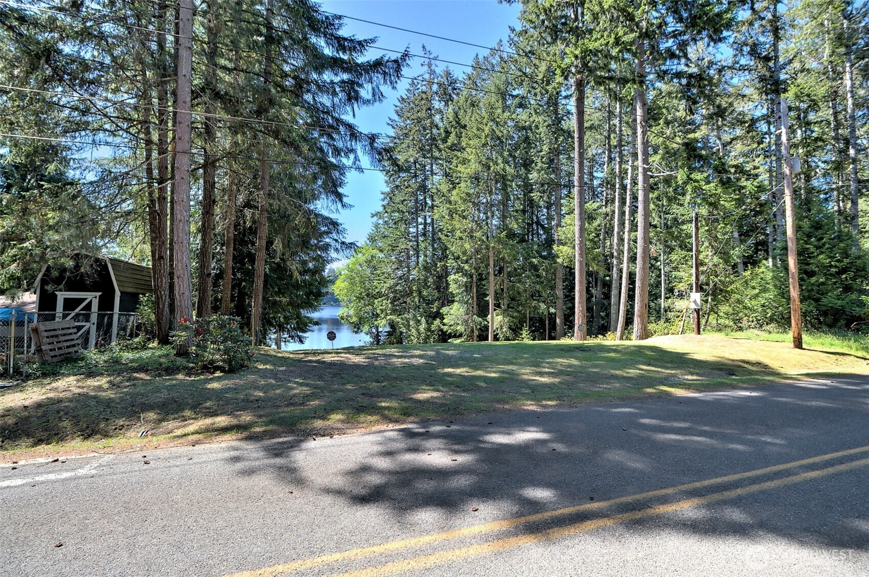 1131 E Timberlake Drive E Shelton WA 98584