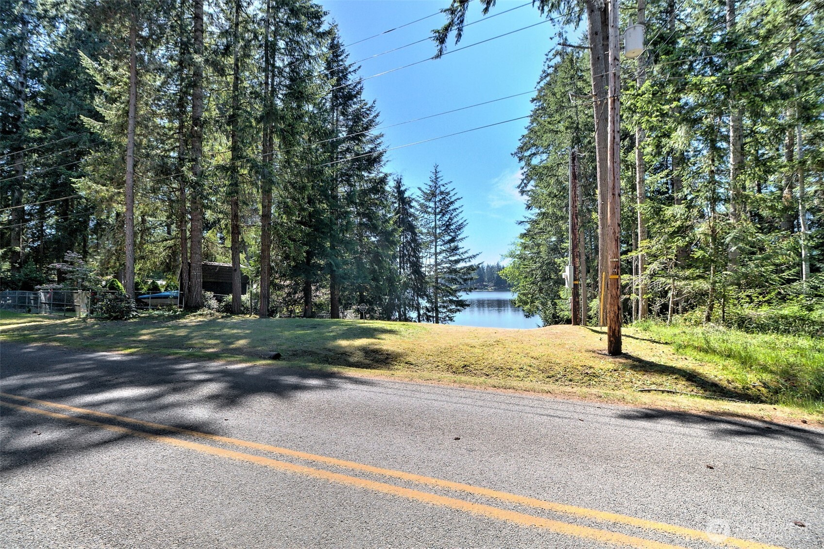 1131 E Timberlake Drive E Shelton WA 98584