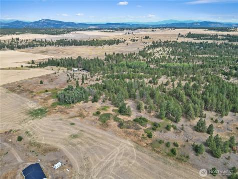 228 Four Mound Nine Mile Falls WA 99026