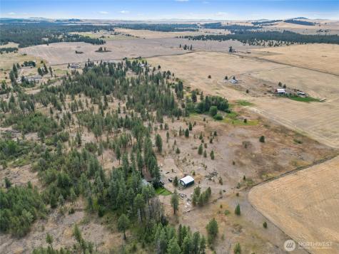228 W Four Mound Road Nine Mile Falls WA 99026