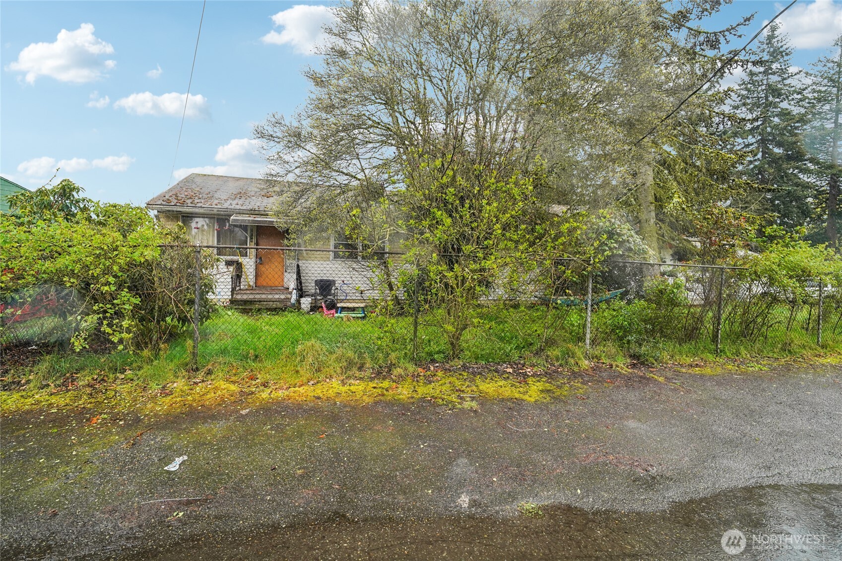 2008 Harrington Circle NE Renton WA 98056