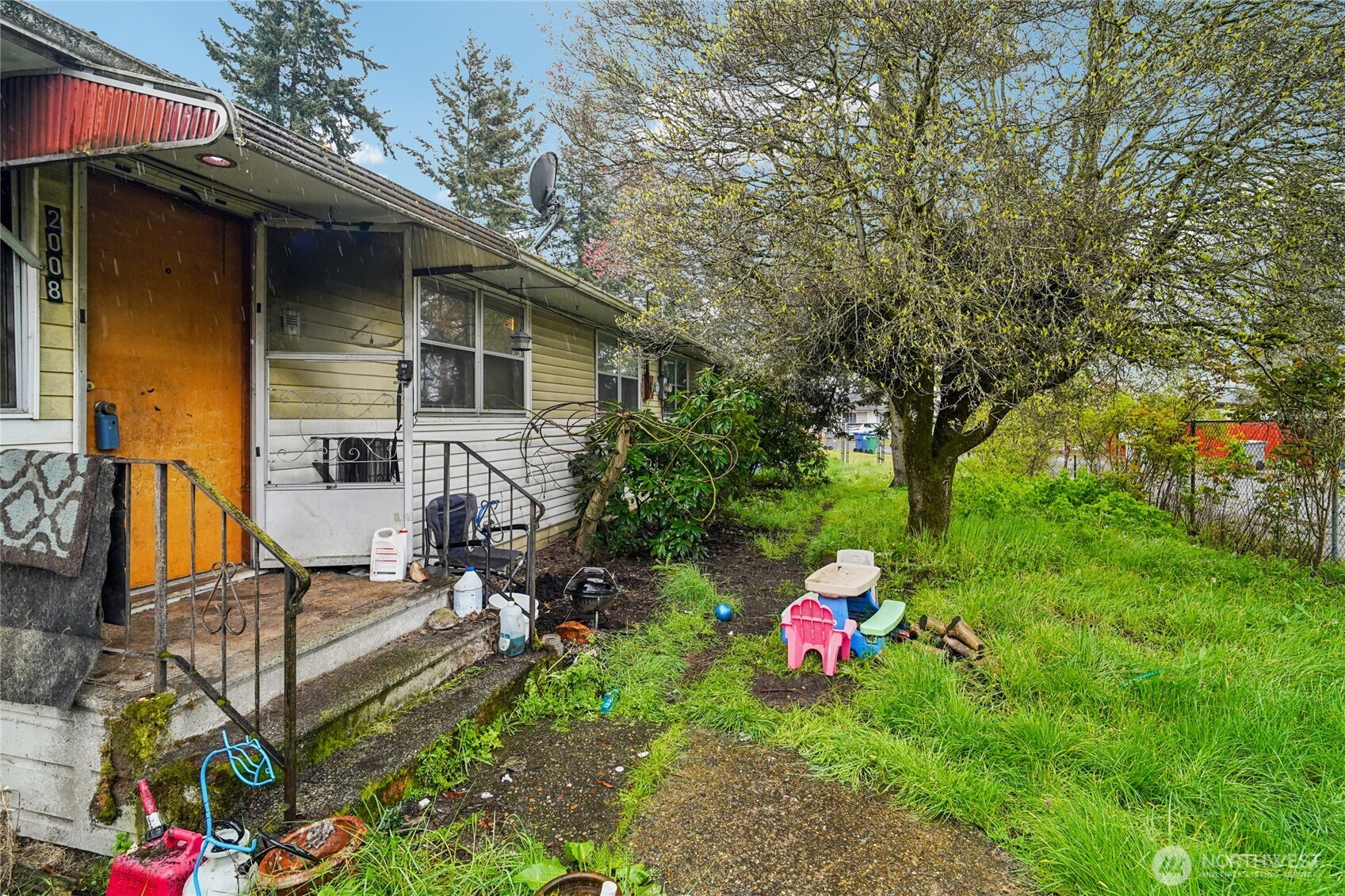 2008 Harrington Circle NE Renton WA 98056