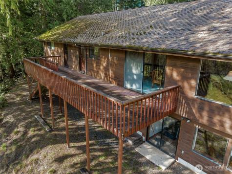 30703 SE 408th Street Enumclaw WA 98022