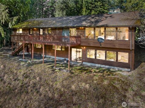 30703 SE 408th Street Enumclaw WA 98022