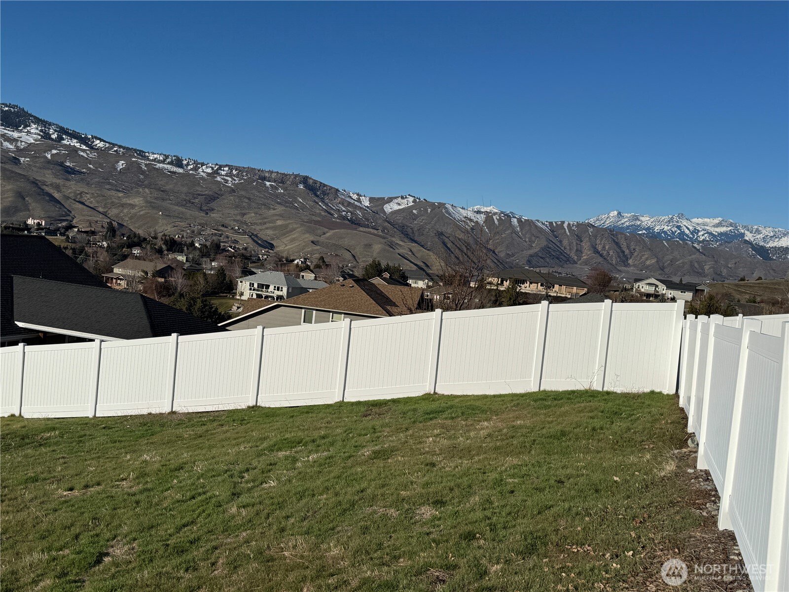 990 Sage Crest Drive Wenatchee WA 98801