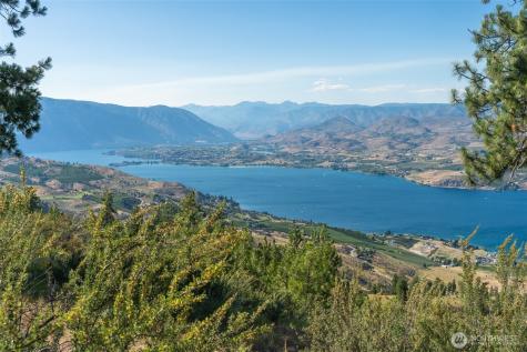 250 Hawks Ridge Road Chelan WA 98816