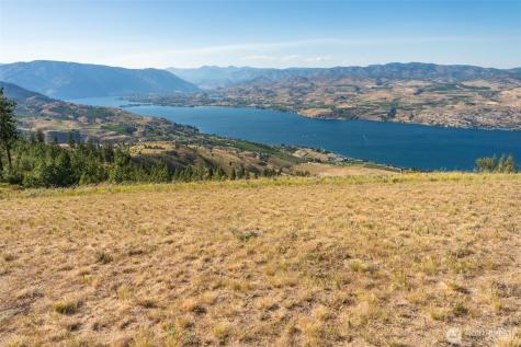250 Hawks Ridge Road Chelan WA 98816