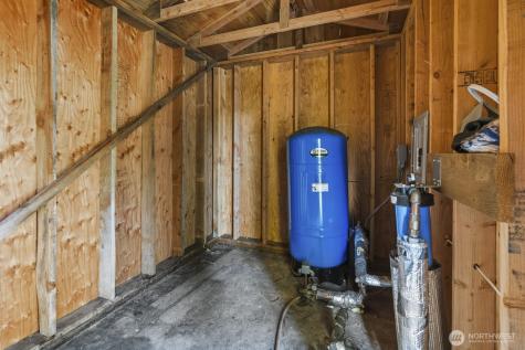 17328 Mulqueen Road SE Rainier WA 98576