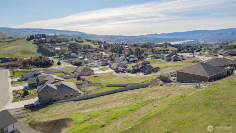 83 Sunny Meadows Loop Wenatchee WA 98801