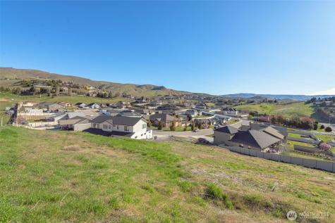 83 Sunny Meadows Loop Wenatchee WA 98801